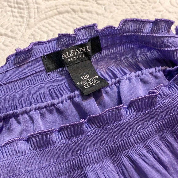 Purple off-the-shoulder blouse - Picture 2 of 3